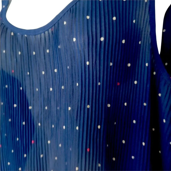 Michel Studio Collection Semi-Sheer Pleated Sleeveless Blouse Polka Dots Blue 18 - Picture 3 of 8